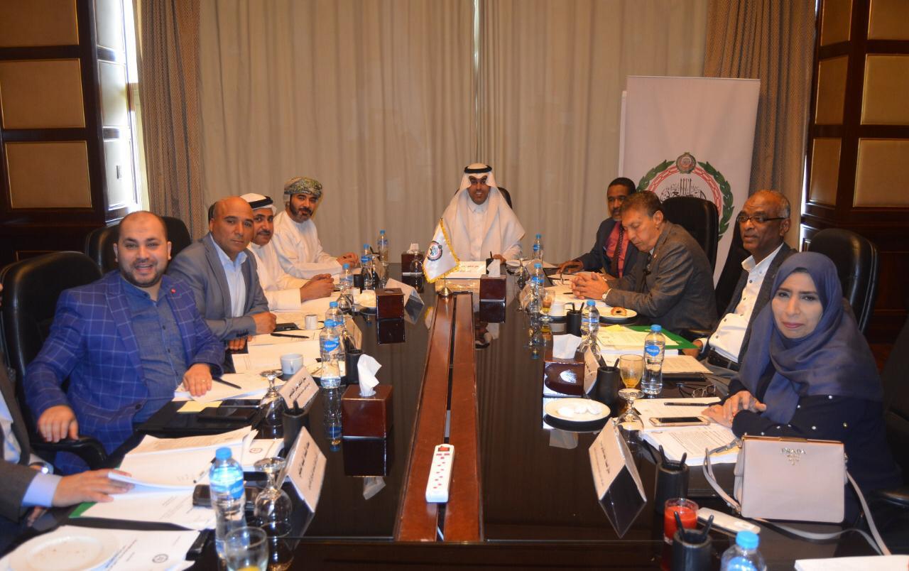 مكتب البرلمان العربي يناقش عدداً من القضايا الهامة والاستراتيجية في اجتماعه بالقاهرة