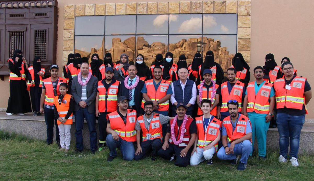الصليب الأحمر الدولي يزور فريق التطوع التابع للهلال الأحمر السعودي بالطائف