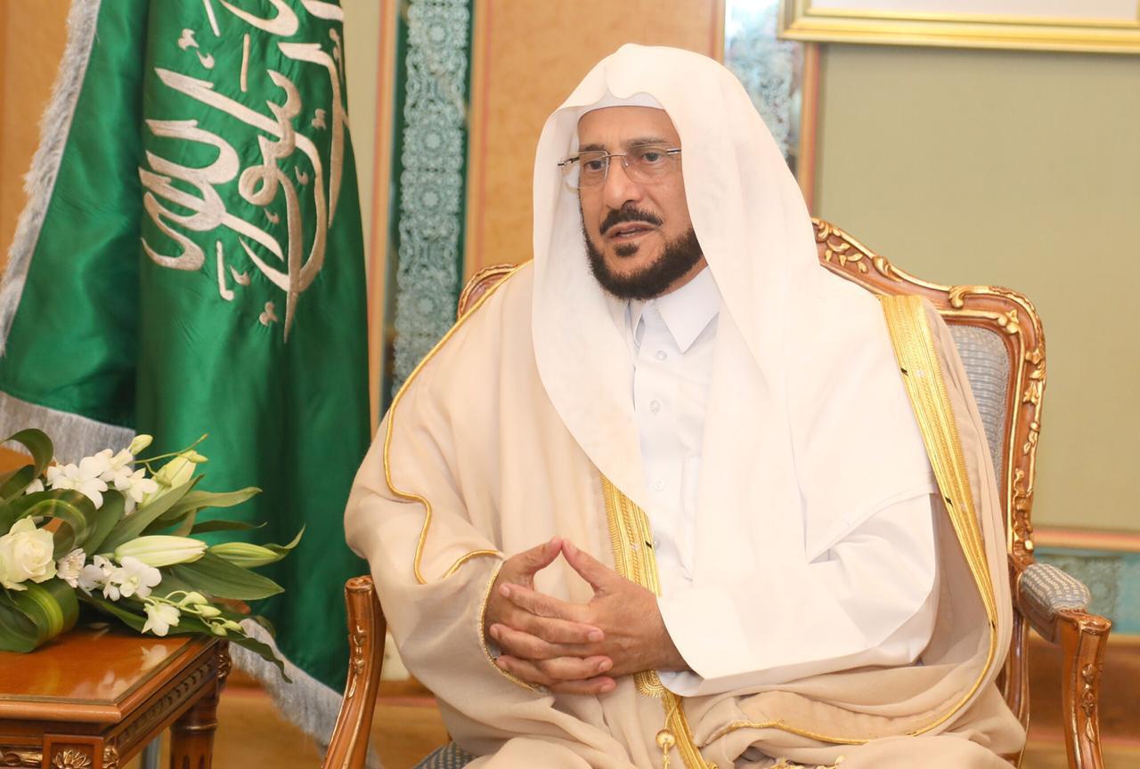وزير الشؤون الإسلامية يوجه برسالة شكر لخطباء المساجد في مملكة التوحيد