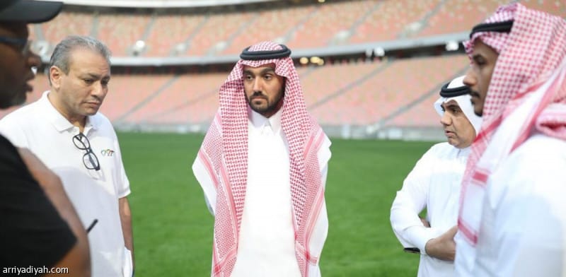 الأمير عبدالعزيز بن تركي الفيصل يطلع على خطة صيانة وتجهيز الملاعب الرياضية