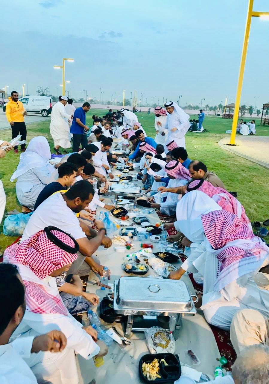 إفطار جماعي نظمته بلدية محافظة ضمد