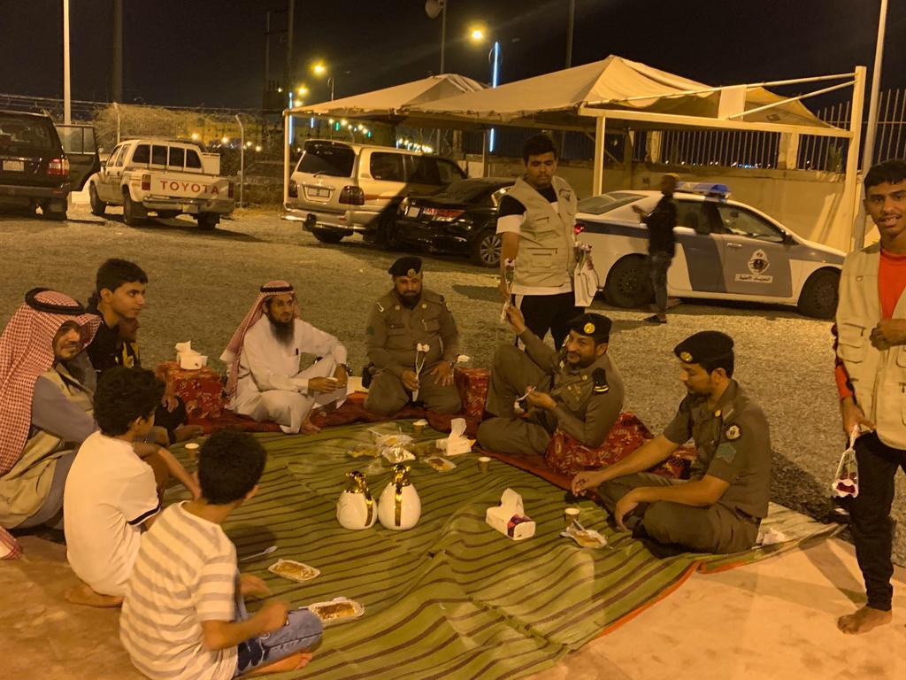” إفطار صائم” يجمع نادي حي المبيت ورجال أمن العارضة