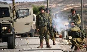 إصابة ثلاثة فلسطينيين برصاص القوات الإسرائيلية الاحتلال شمال قطاع غزة