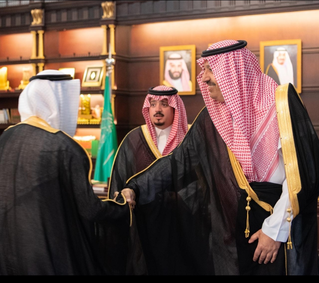 أمير منطقة الباحة يستقبل وكيل وزارة الطاقة والصناعة والثروة المعدنية لشؤون الكهرباء  بالأمارة