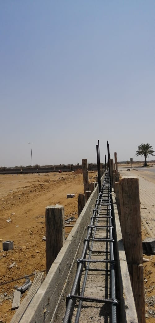 بلدية محافظة صامطة تواصل أعمال الصيانة لمقابر المحافظة وقراها