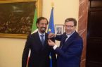 إيطاليا  تمنح السفير “الخالد” وساماً لجهوده في تعزيز العلاقات الثنائية