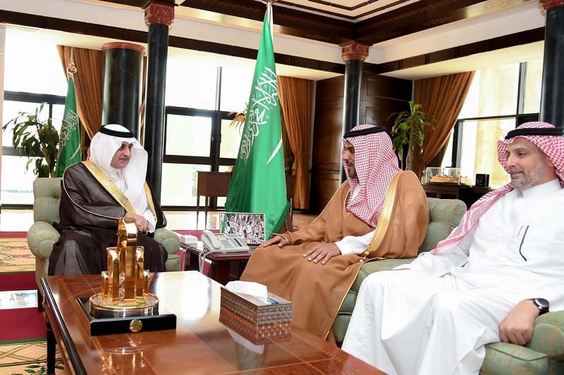 سمو أمير تبوك يلتقي رئيس مجلس إدارة الاتحاد السعودي للسيارات والدراجات النارية