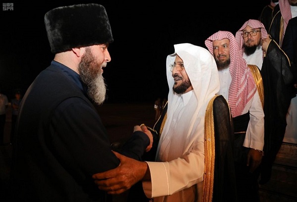 وزير الشؤون الإسلامية والدعوة والإرشاد يهنئ الحكومة الشيشانية على بناء مسجد “فخر المسلمين”