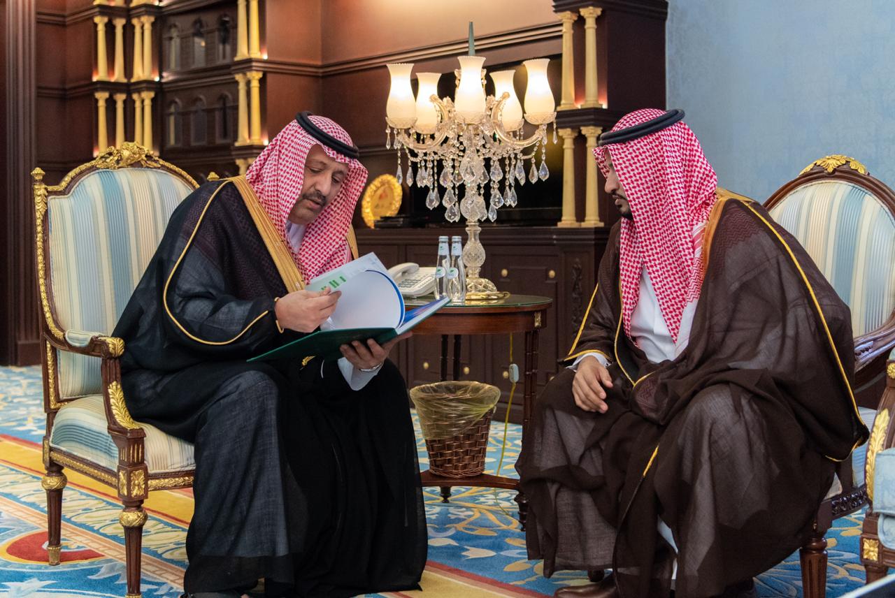 أمير الباحة يشدد على تكثيف الجهود الرقابية لضمان سلامة الغذاء والدواء