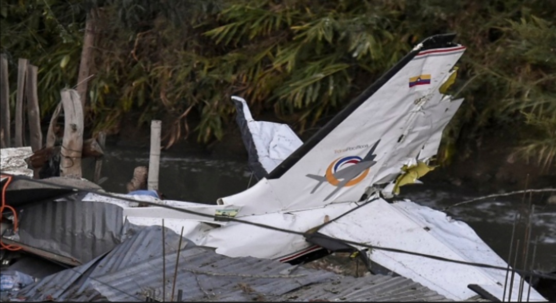 مصرع سبعة أشخاص جراء تحطم طائرة صغيرة في كولومبيا