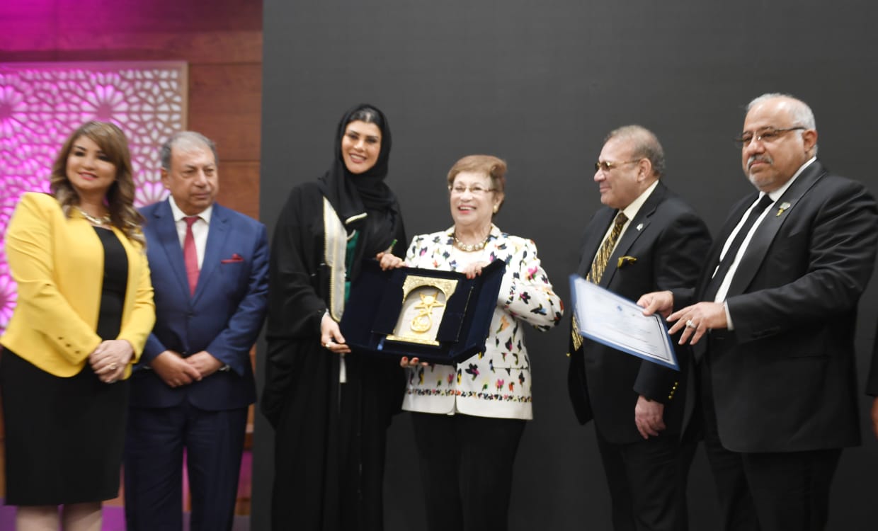  مهرجان المرأة العربية للإبداع يمنح الأميرة دعاء بنت محمد درع الريادة في العمل المجتمعي والعربي