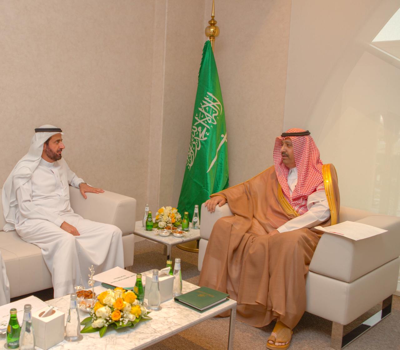 أمير الباحة يلتقى بمعالي وزير الصحة الربيعة