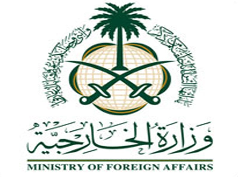 وزارة الخارجية بالمملكة تؤكد الحذر من السفر إلى لبنان والسفارة السعودية هناك تنجح في إجلاء المواطنين