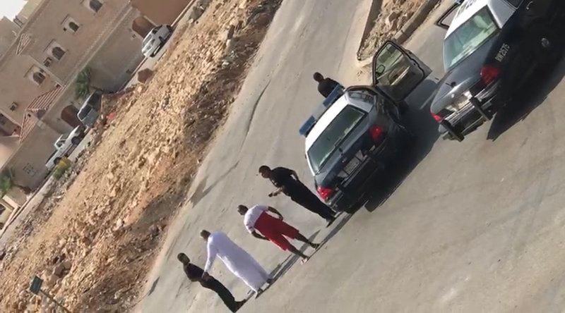 عاجل ..المتحدث لشرطة الرياض  ” التويجري ” يوضح ما نشر بالفيديو والصور : لإختطاف شخص تحت تهديد السلاح
