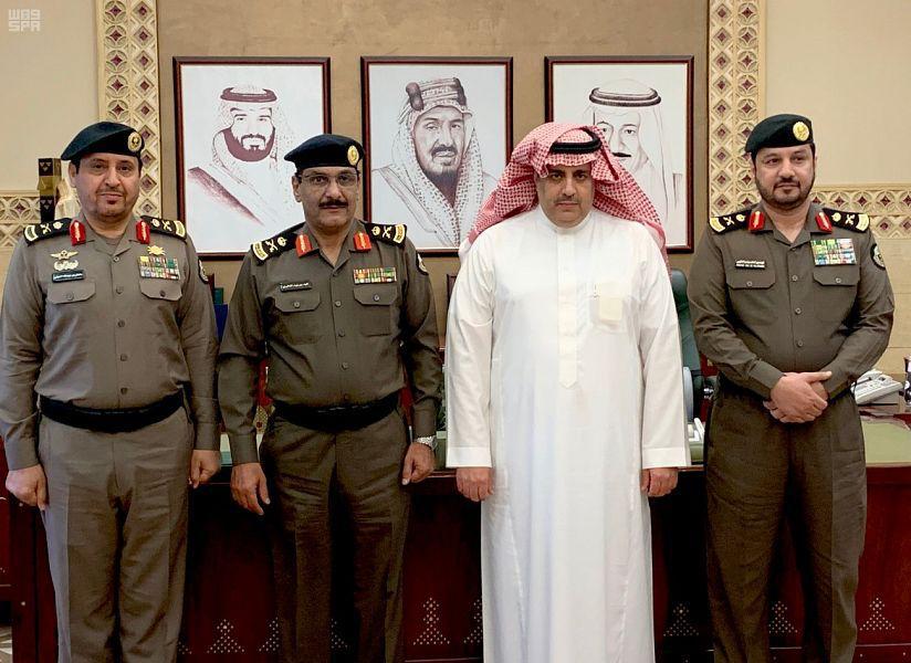 وكيل إمارة الرياض يستقبل مدير الشرطة بالمنطقة