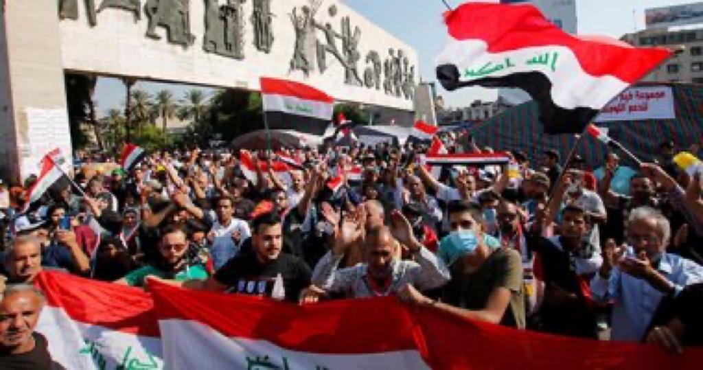العراق حقوق الإنسان “: تفجير ساحة التحرير ينعكس سلبا على سلمية المظاهرات