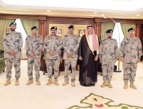 سمو الأمير محمد بن ناصر يقلّد عدداً من ضباط حرس الحدود رتبهم الجديدة