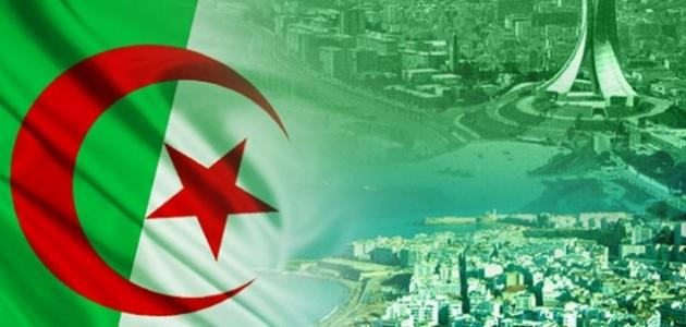 إيقاف 88 شخصًا بين مهربين ومهاجرين وتدمير قنبلة تقليدية الصنع في الجزائر