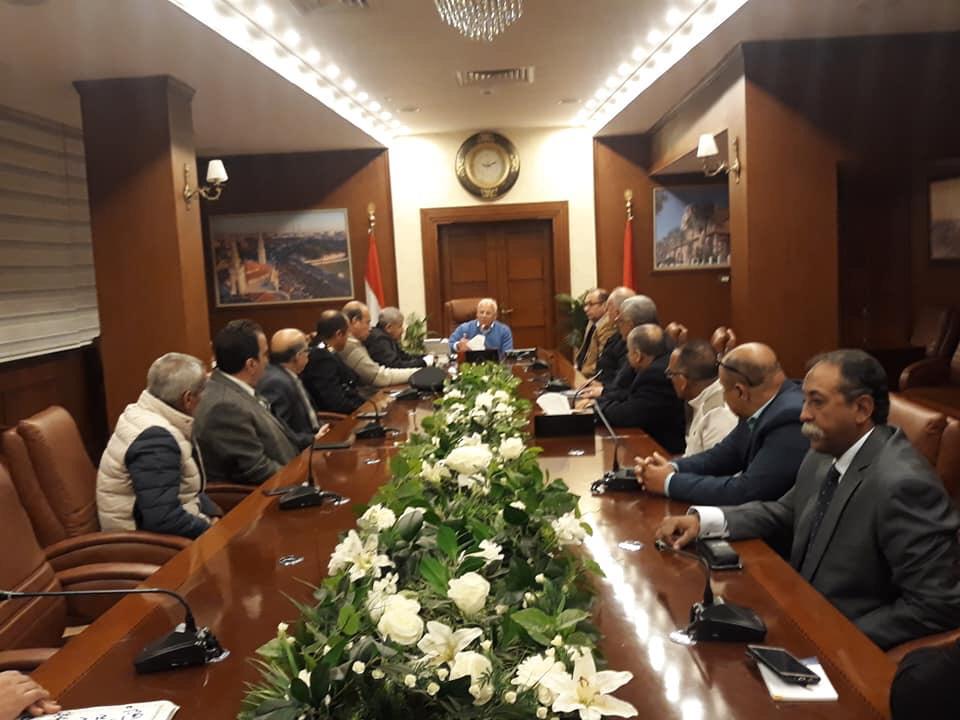 مُحافظ بورسعيد في مصر يُشيد بإجراءات منع التهريب 