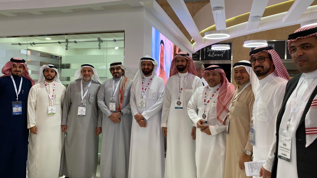  الربيعة يزور جناح مستشفيات السعودي الألماني بمؤتمر الصحة العربي 2020 بدبي