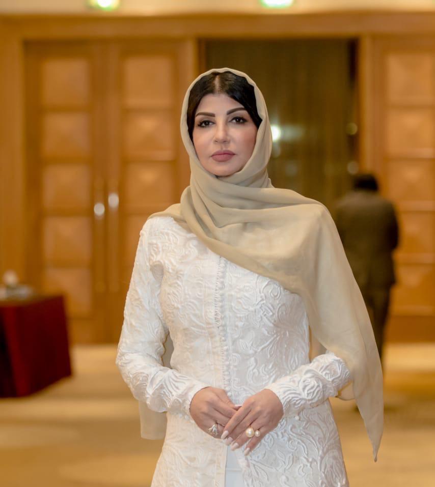 مصممة الأزياء السعودية “أميمة عزوز” تستعد لإقامة اول عرض أزياء تراثي “أنا شرقية” فى مصر