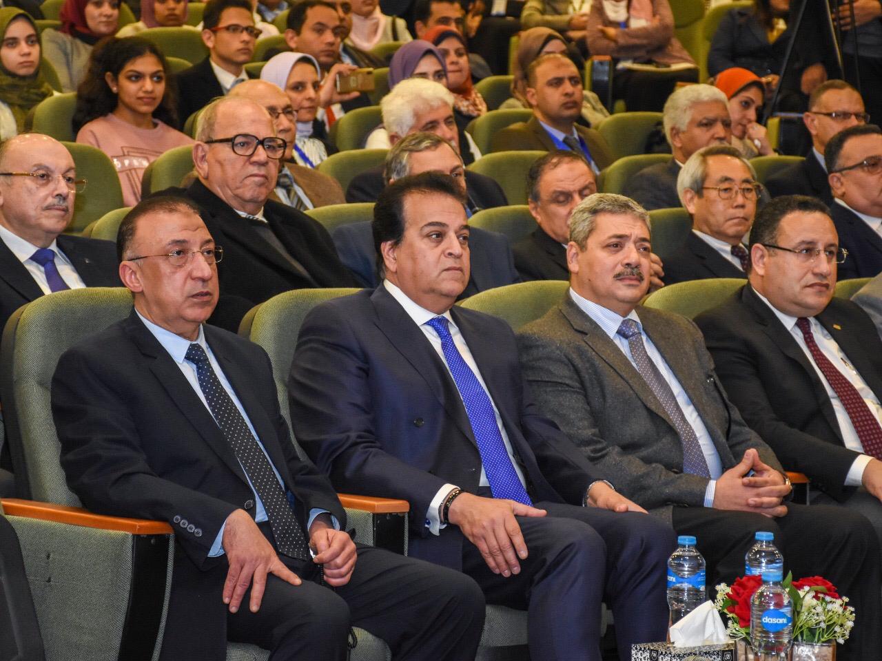 وزير التعليم العالي المصري. يشهد احتفالية مدينة الابحاث العلمية والتطبيقات التكنولوجية