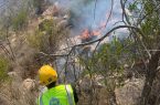 الدفاع المدني يسيطر على حريق جبل الصليل بمحافظة الدائر
