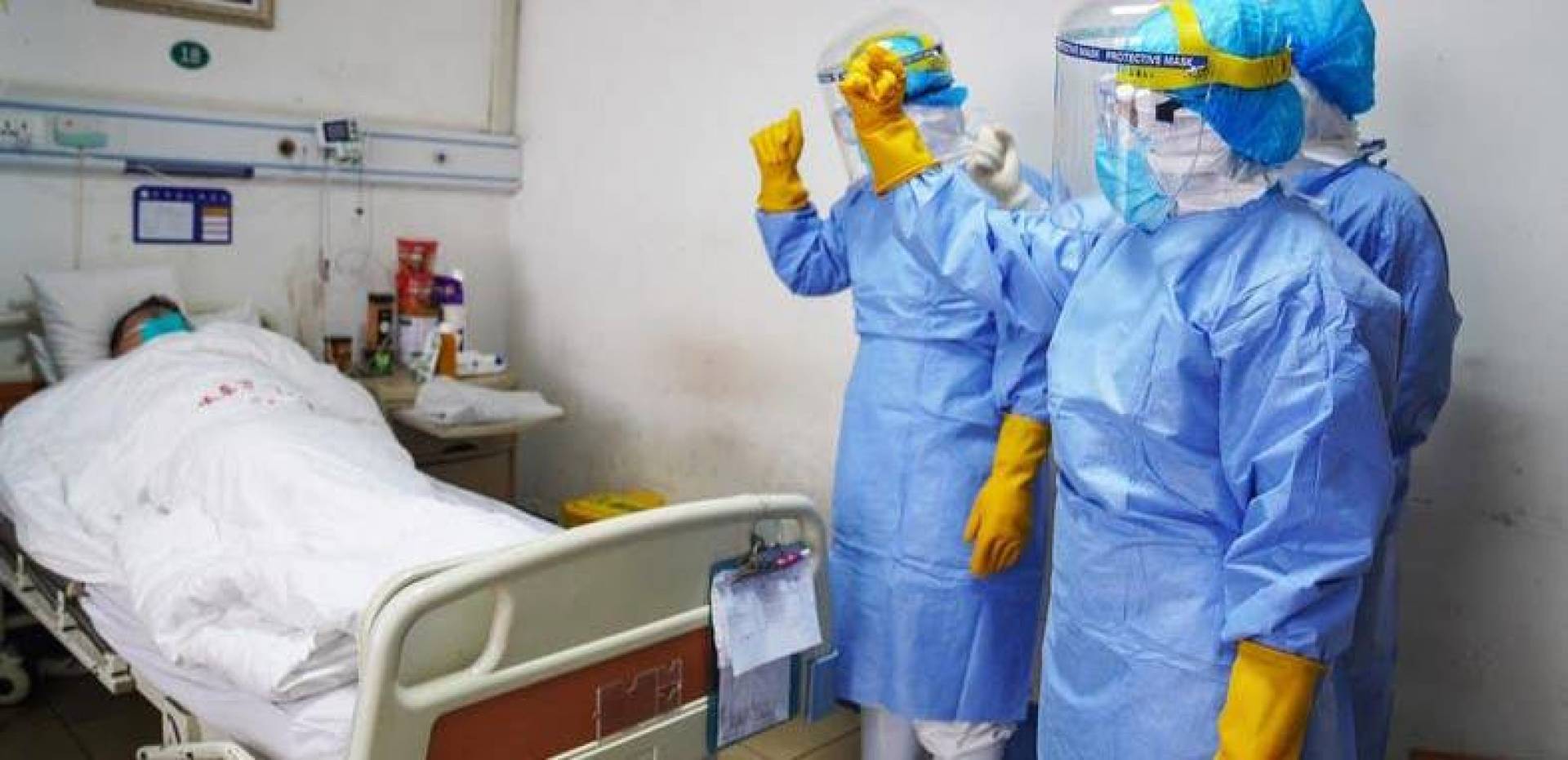 الإمارات تعلن عن إصابتين جديدتين بفيروس كورونا المستجد