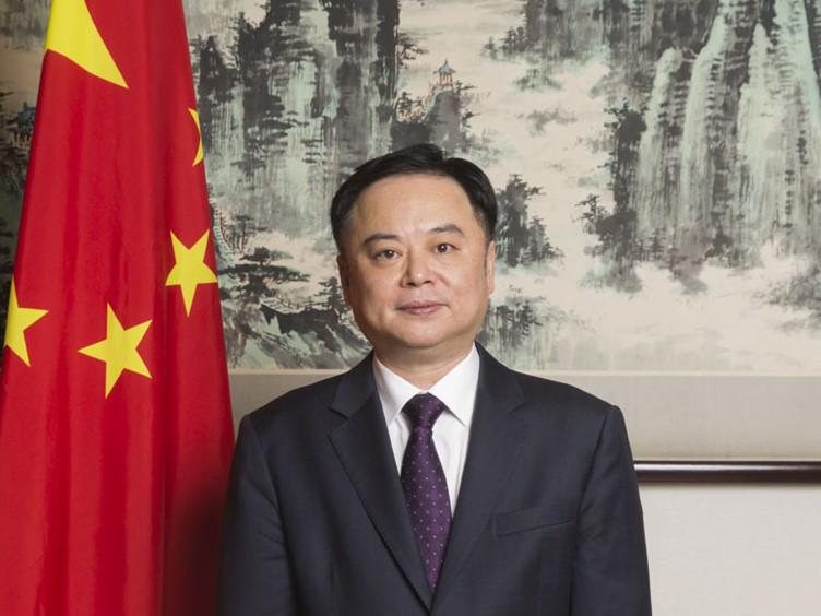 السفير الصيني يدعم جهود المملكة