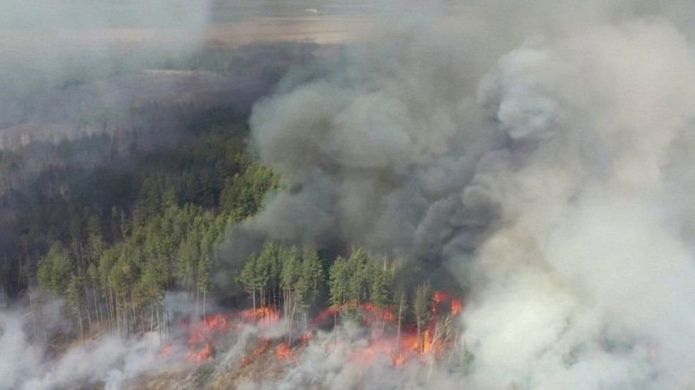 حرائق غابات اوكرانيا تقترب من محطة تشيرنوبل النووية