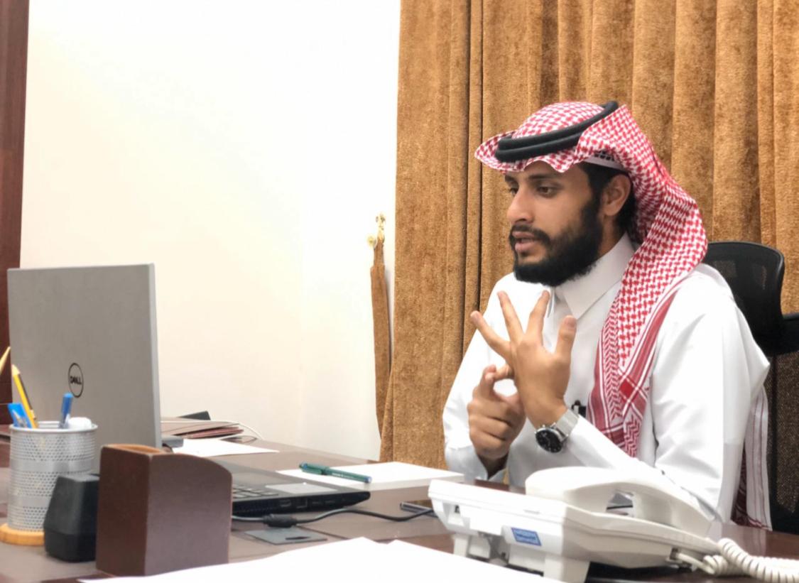 رئيس مجلس شباب الباحة يشارك أجتماع أمناء مجالس الشباب في المملكة