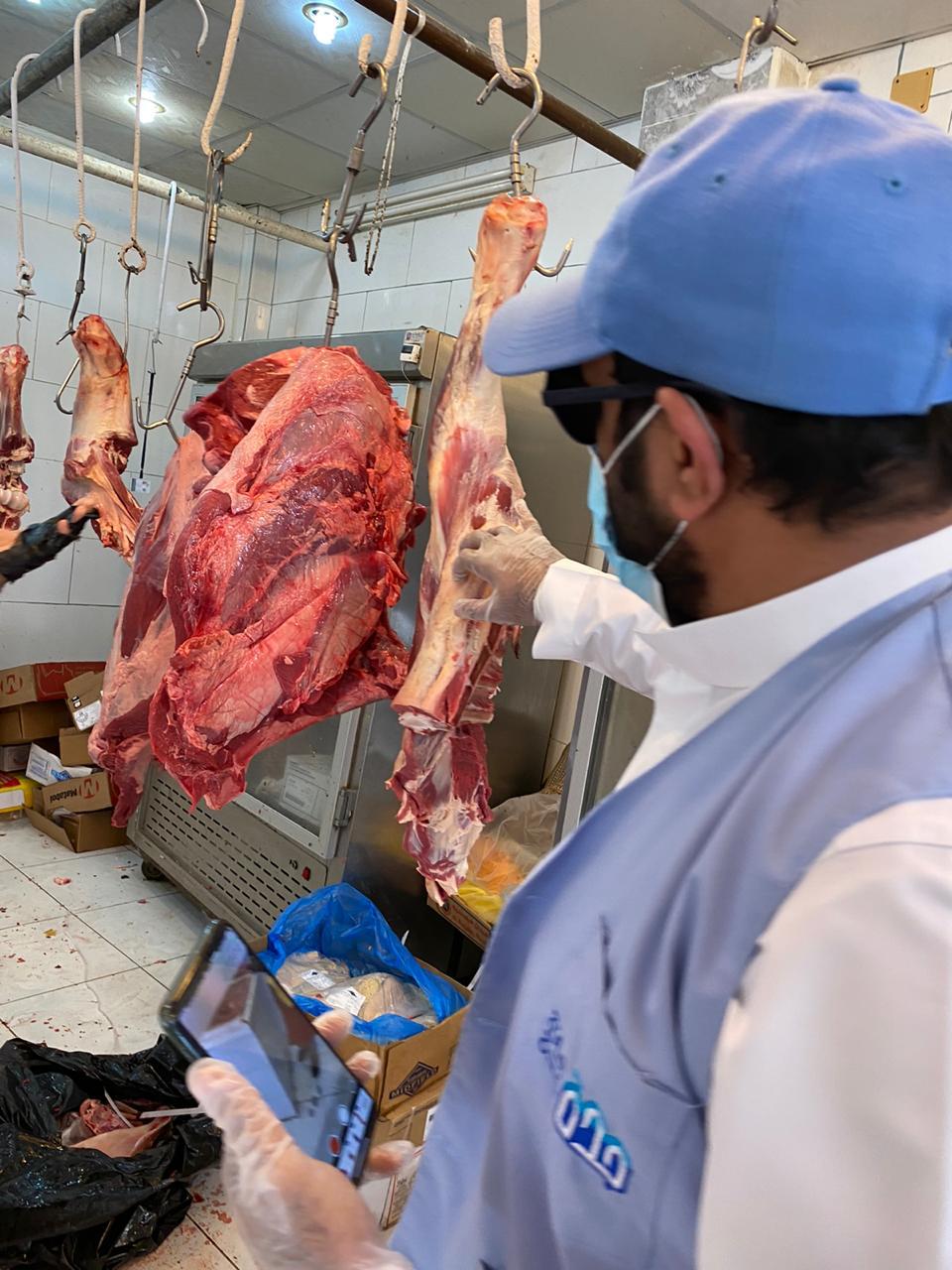 أمانة جدة : مصادرة طن من اللحوم الفاسدة بنطاق التاريخية