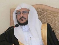 وزير الشؤون الإسلامية يواسي أسرة مؤذن توفي بـ«كورونا»