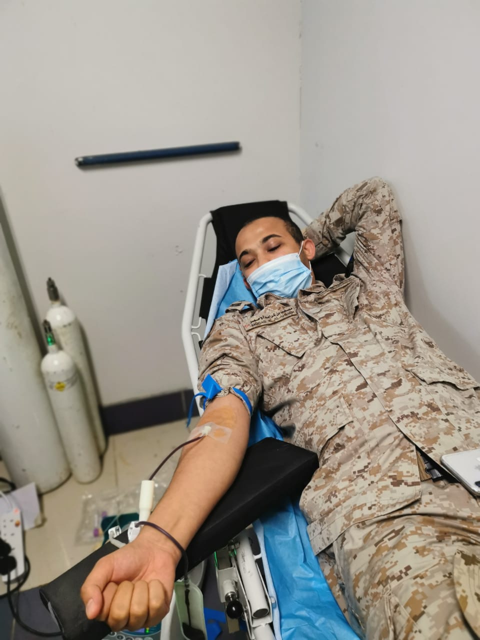 مستشفى العارضة ينفذ حملةً للتبرع بالدم بمطار الملك عبدﷲ الدولي بجازان