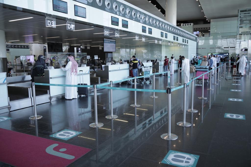 “مطارات الرياض” تُدشن مشروع “التحليل التفاعلي لمراقبة التباعد الاجتماعي”