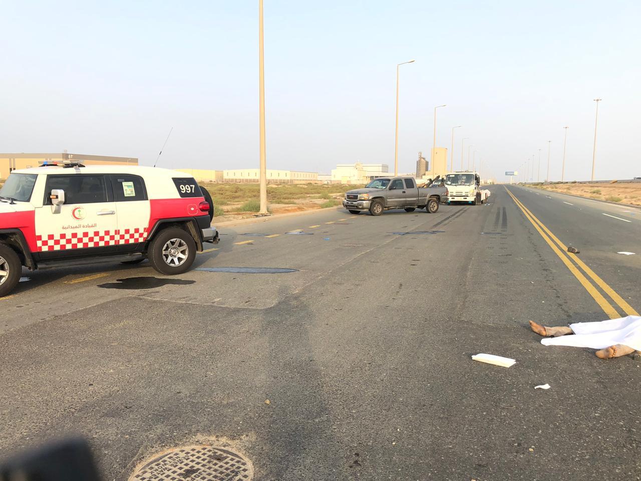 وفيات وإصابات حرجة بحادث إنقلاب سيارة بشاطئ السيف في جدة