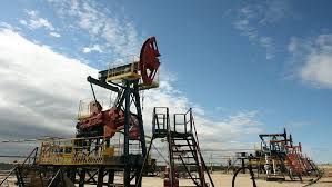 ارتفاع أسعار النفط بعد هبوط مخزونات الخام الأمريكية