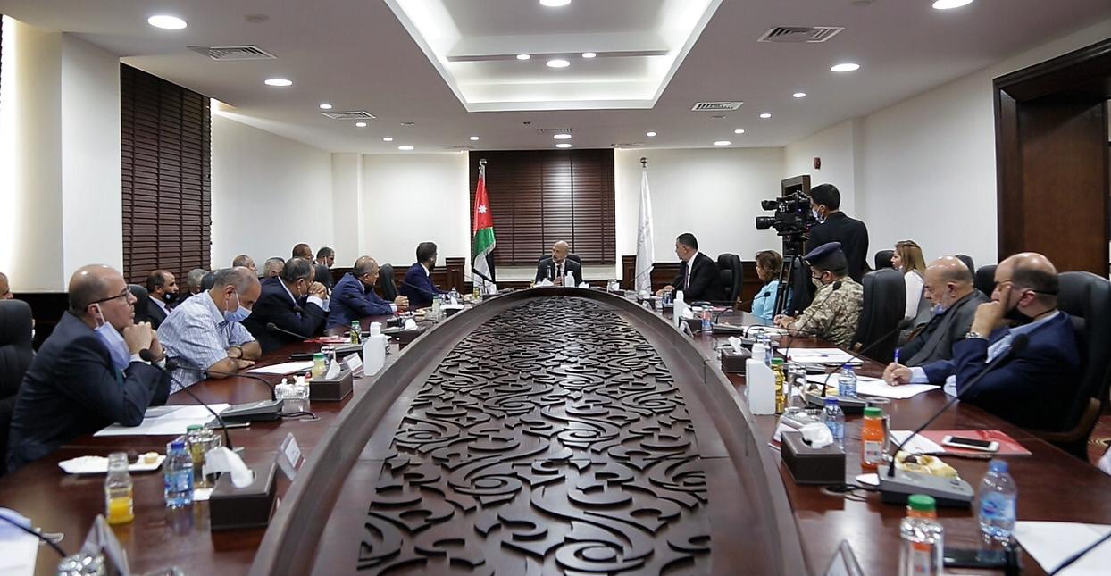 رئيس الوزراء الأردني يُشيد بمؤسسة الضمان الإجتماعي