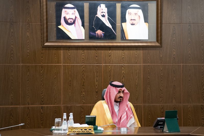 نائب أمير مكة يطّلع على خطط الجامعات واستعداداتها للعام المقبل