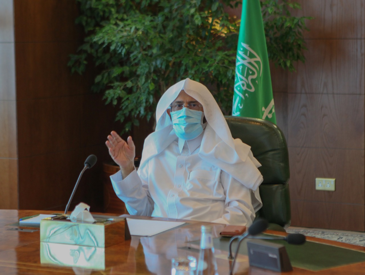 وزير الشؤون الإسلامية يدشن 42 خدمة رقمية