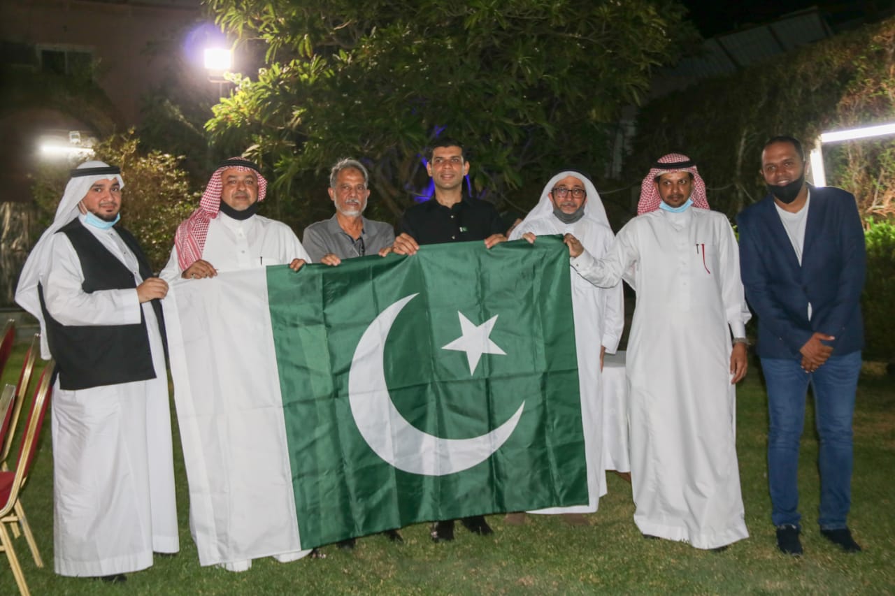 منتدى أخبار باكستان بالسعودية يحتفل بالمستشار الإعلامي للقنصلية
