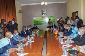 وزير الداخلية الموريتاني يعقد جلسة عمل مع نظيره الاسباني ومفوضة الاتحاد الأوروبي للشؤون الداخلية