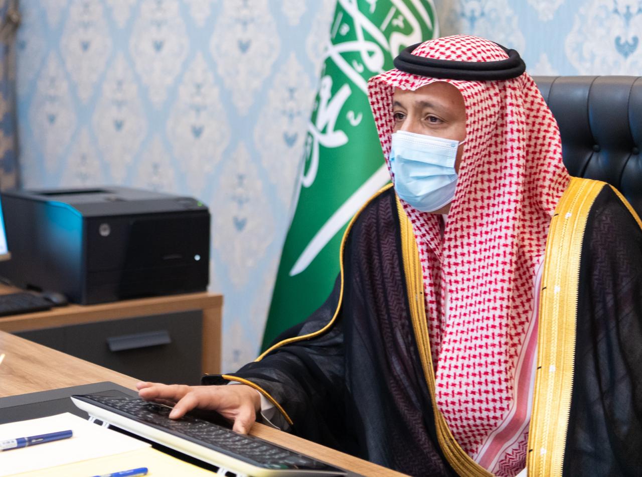 أمير الباحة يُطلق منصه نظام الأمن بالمنطقة