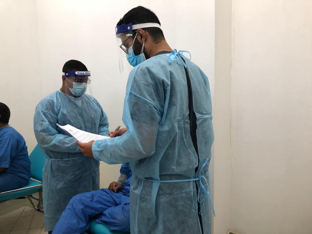 كلية طب الأسنان بجامعة الإمام عبد الرحمن بن فيصل تواصل تنفيذ حملة “لنداوي الألم” بالدمام