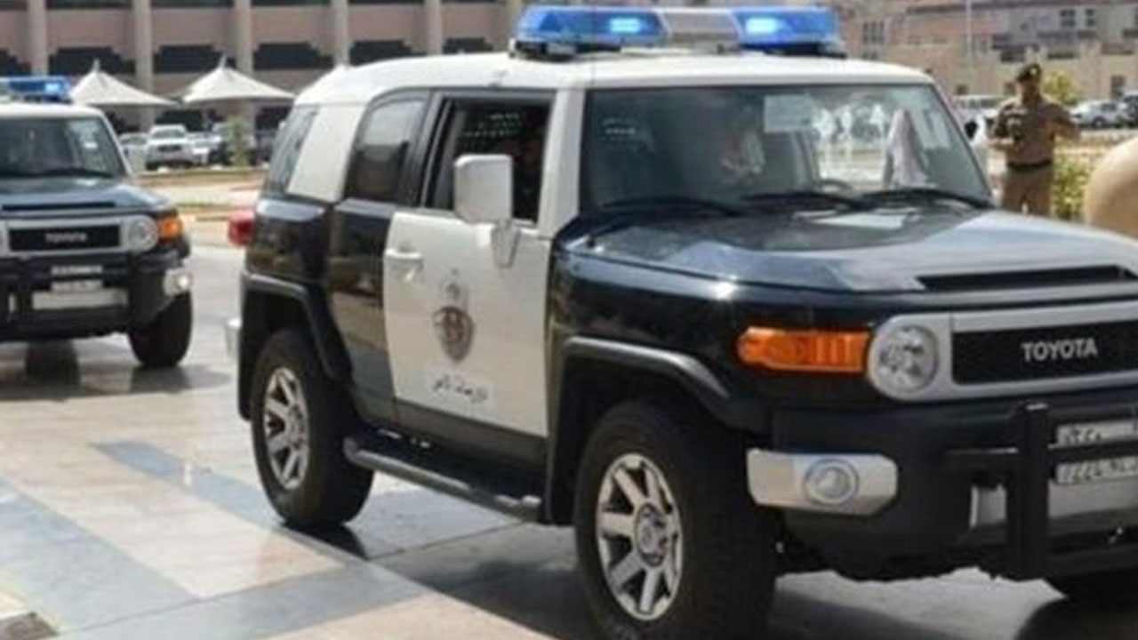 شرطة مكة المكرمة : القبض على مواطنَين اعتديا على حارس أمن