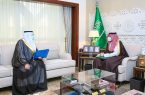 الأمير أحمد بن فهد يستقبل أمين المنطقة الشرقية