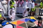 الأمير سعود بن جلوي يشارك في تزيين كورنيش الألوان بجدة