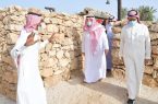 الأمير محمد بن ناصر يتفقد قرية “القصار” السياحية