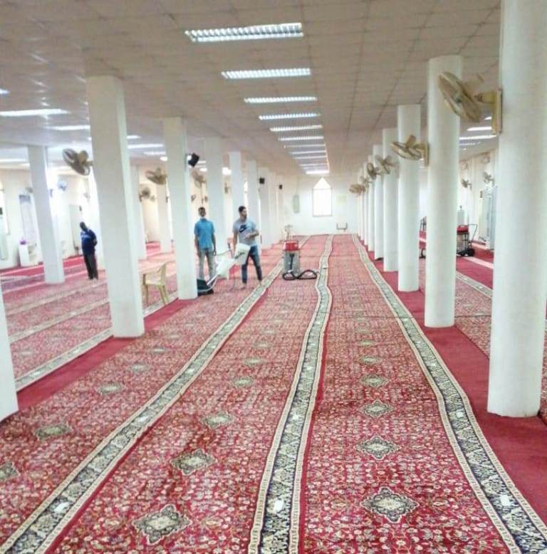إدارة المساجد والدعوة والإرشاد بحفر الباطن تُنظم حملة” لغسيل وتعقيم المساجد “