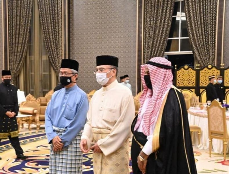 السفير قطان يشارك في حفل الإفطار الذي أقامه ملك ماليزيا للبعثات الدبلوماسية